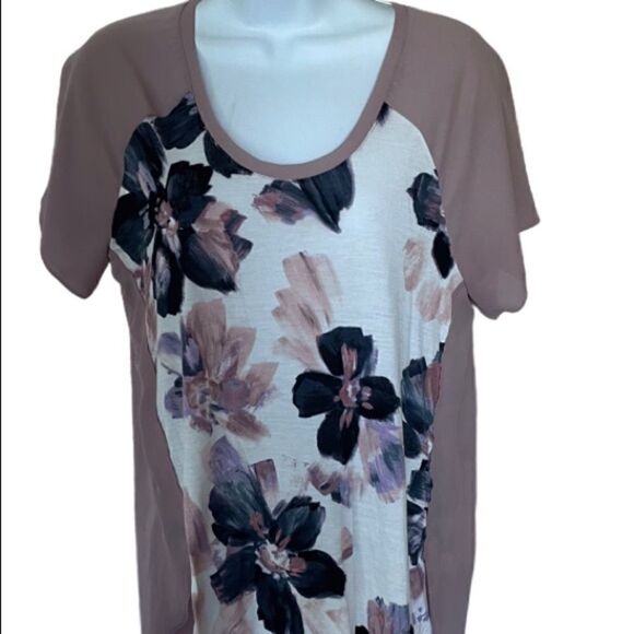 Simply Vera Vera Wang Tops - Vera Wang Mixed media Floral Top, Medium